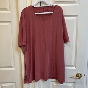 Nike Men’s Red Dri-Fit Slim Fit Short Sleeve T-Shirt